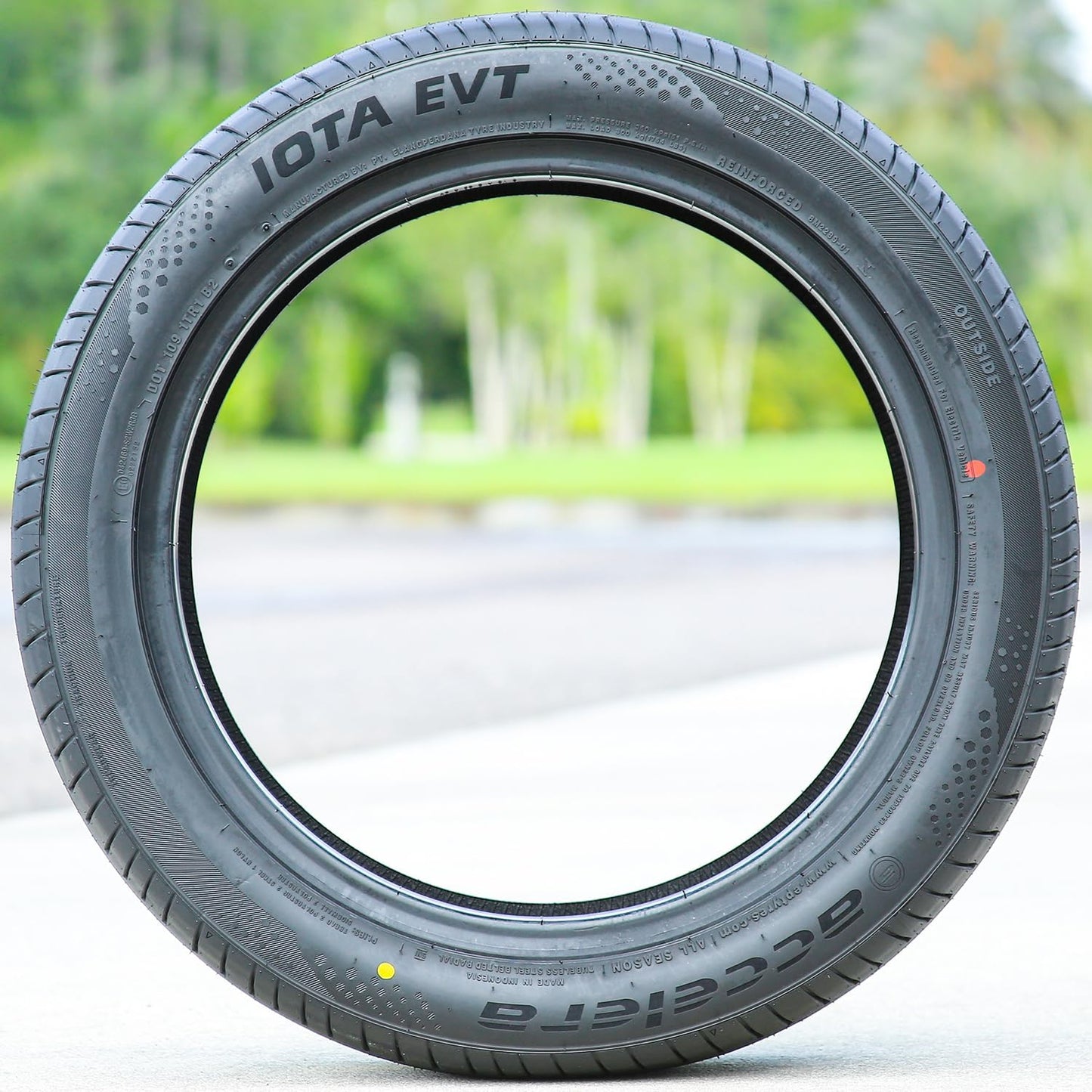 Reliant All-Season Performance Tires (215/50R18 - Set of 4)