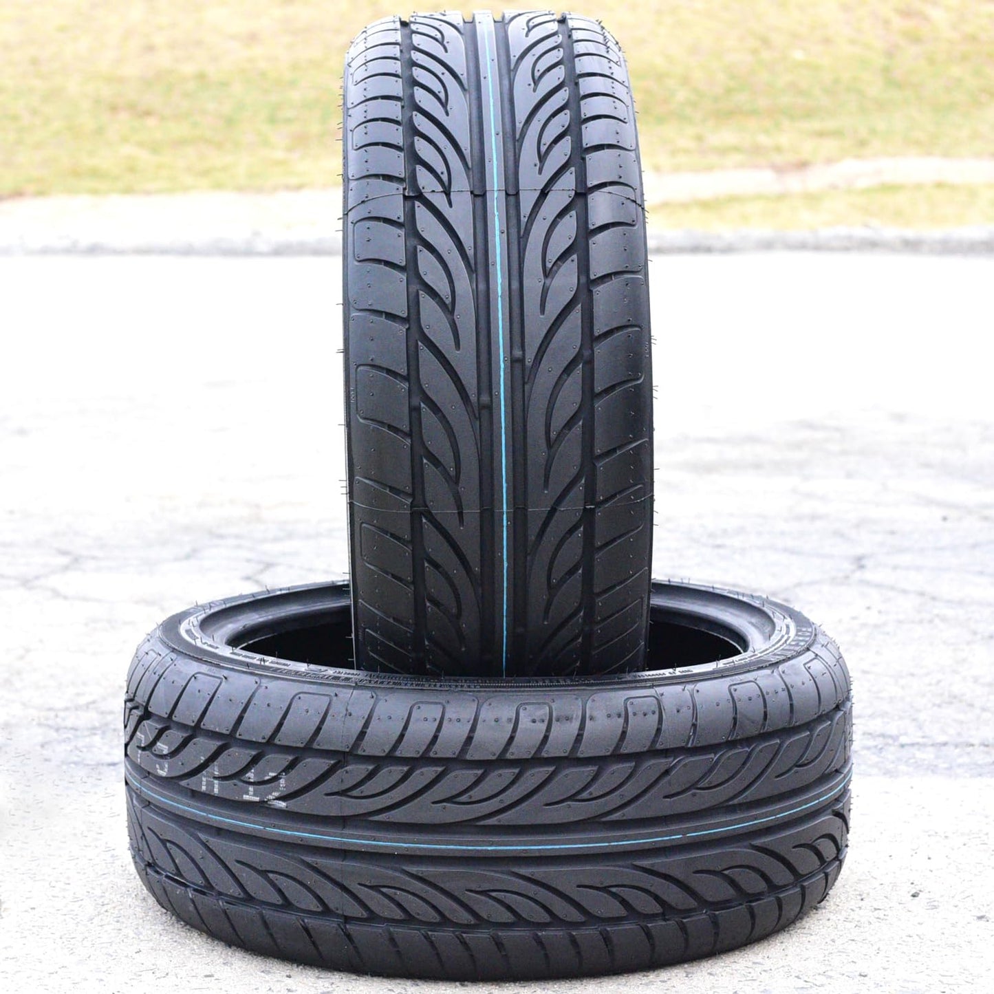 Forceum Hena all-season tire 215/45ZR17 - close-up sidewall and tread pattern