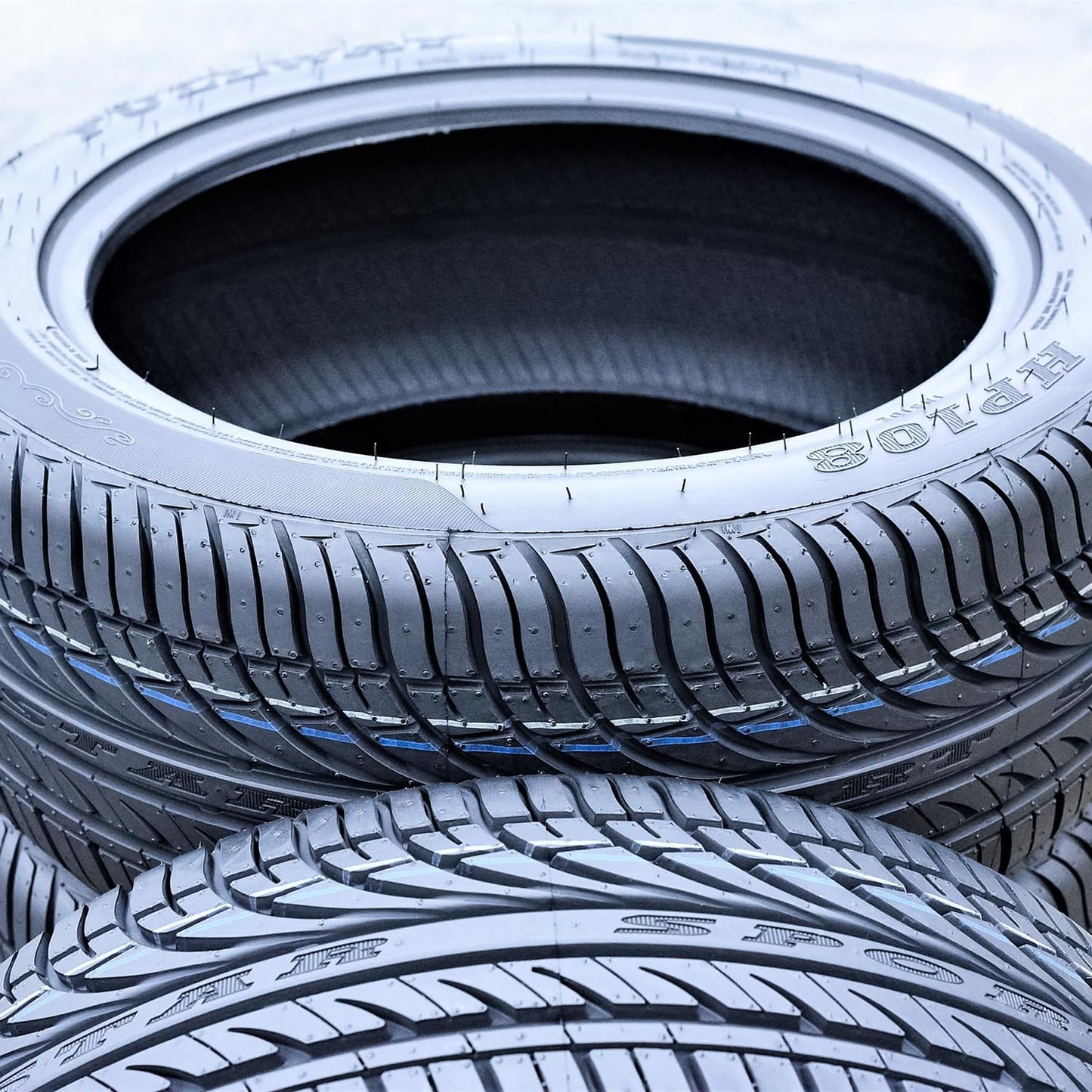 Reliant All-Season Performance Tires (215/55ZR17 - Set of 4)